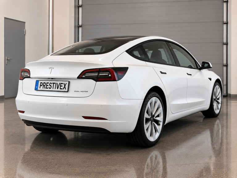 Tesla Model 3 Long Range AWD – Heckansicht