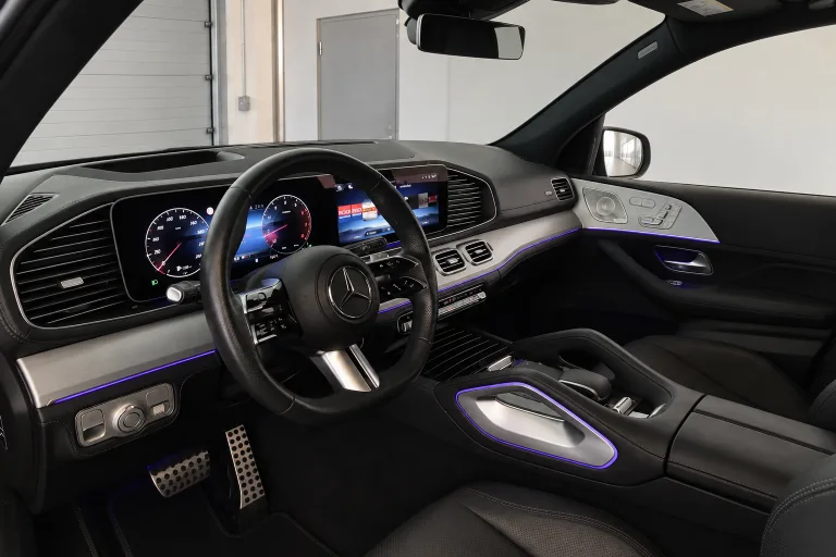 Mercedes-Benz GLE 450 4MATIC – Fahrerplatz